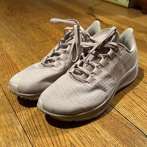 Nike Women’s Air Zoom Pegasus 37 Size 8.5Running Shoe - Champagne Pink White 601